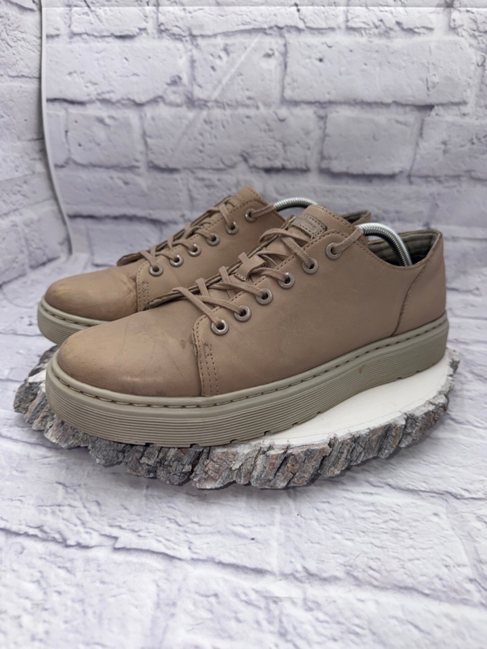 Dr. Martens Airwair Dante Beige Leather Shoes Sneakers Men's US 11 - Picture 2 of 10